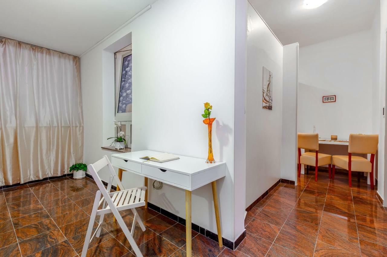 רייקה Apartments Black & White, Cherry & Blue מראה חיצוני תמונה
