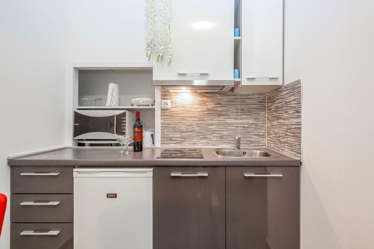 רייקה Apartments Black & White, Cherry & Blue מראה חיצוני תמונה